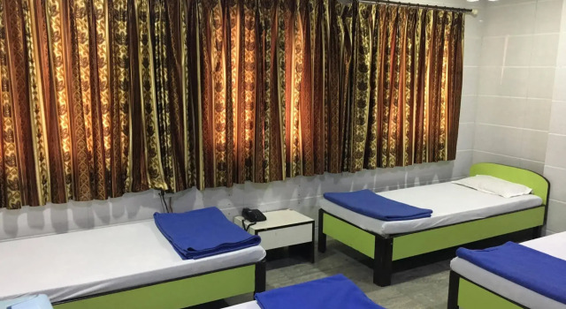 Bismillah Hotel, Забронировать Отель Отели штата Махараштры 3 звезды, 3*