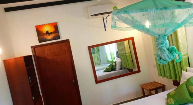 Habarana Hide Away