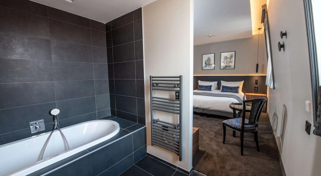 Четырёхместный номер Deluxe Best Western Premier Le Chapitre Hotel and Spa
