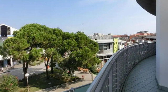 Апартаменты с 2 комнатами с балконом и с видом на город Cozy Apartment 200mt From the Beach