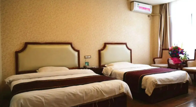 Двухместный номер Standard GreenTree Alliance ShiYan Middle BeiJing Road Jinling International Hotel