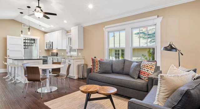 Apartment in Petaluma #140855 2 Bedrooms 1 Bathroom Apts, 预订 公寓 佩塔卢马 Sonoma County