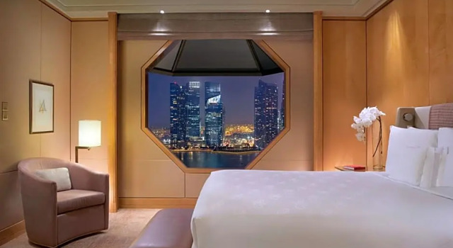 Двухместный клубный люкс Deluxe с видом на Marina Bay The Ritz-Carlton, Millenia Singapore