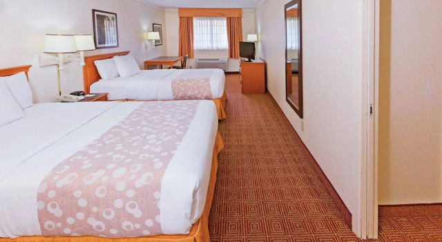 Super 8 by Wyndham San Antonio Near SeaWorld Ingram Park, Rezerwuj Hotel San Antonio Bexar County
