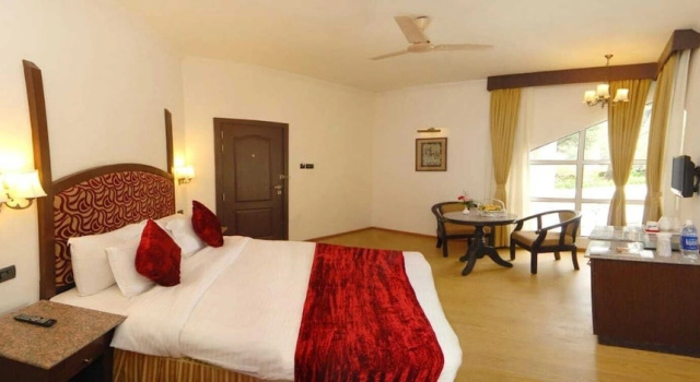 Hotel Arif Castle