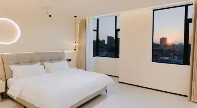 Люкс с 2 комнатами с видом на море Shishi • Tayinxian Coast | TYXA | Diverse Style • Designer's Boutique Stay (Gold Coast Hongta Bay)