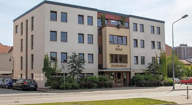 Hotel Greifennest, Забронировать Отель Росток Мекленбург-Померания, рядом с Концертный зал StadtHalle-Rostock