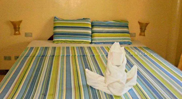 Alona Beach Side Inn, Book Hotel Tawala Bohol