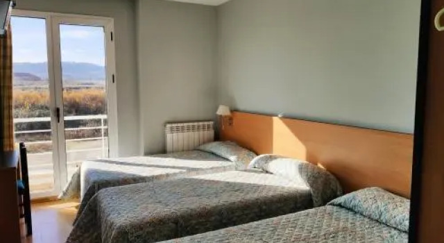 Hotel Área de Calahorra, Buchen Sie Hotel Calahorra La Rioja