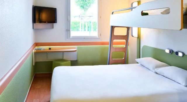 Трёхместный номер Standard ibis budget Metz Sud