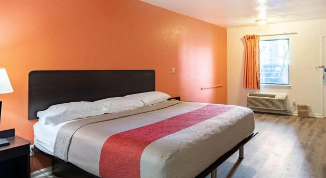 Двухместный номер Deluxe Motel 6-Portsmouth, VA
