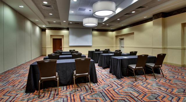 Drury Inn & Suites Charlotte Northlake