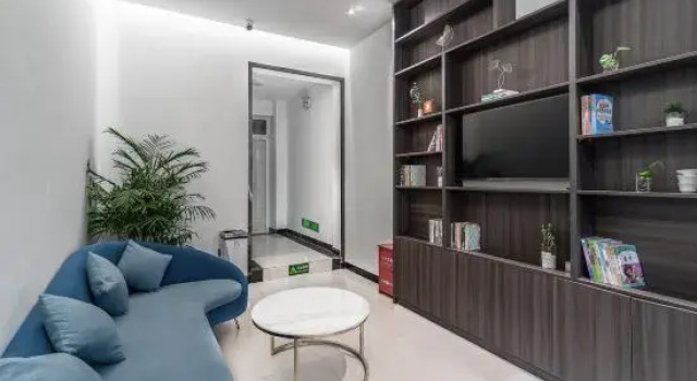 Shijiazhuang Geometry Qingju Hotel, Book Hotel Shijiazhuang Hebei