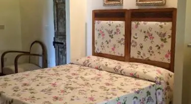 B&B Il Portico, Book Bed and Breakfast Hoteller i Sarzana med parkering, Parkering