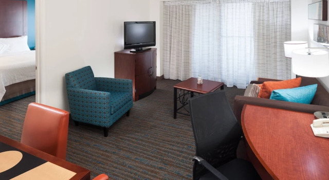 Люкс c 1 комнатой с балконом и с видом на озеро Residence Inn by Marriott Seattle Downtown/Lake Union