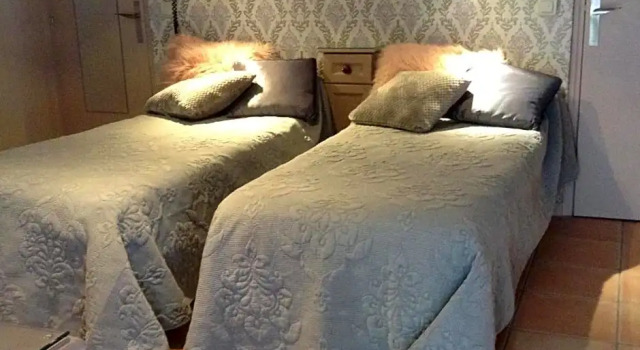 Номер Standard Logis Hotel Restaurant Hostellerie de la Tour