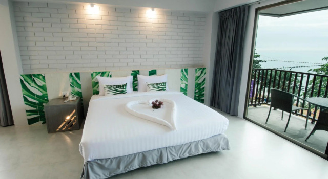 Люкс с видом на море The Pat Hotel