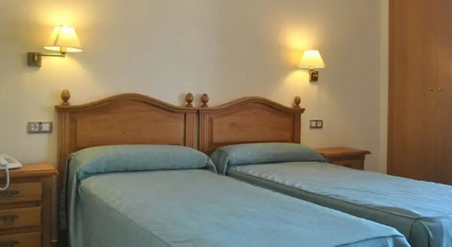 Hotel Sancho III, Забронировать Отель Отели Castellon Province с завтраком, Завтраки