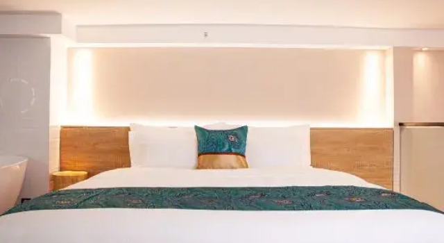 Люкс c 1 комнатой Kunming Benke Apartment (Baiyun Road Subway Station)