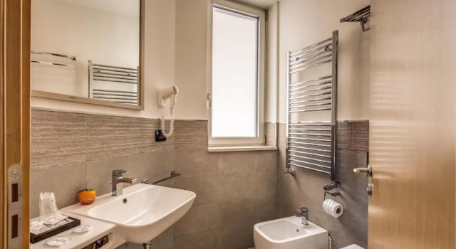 Трёхместный номер Standard Ginevra Palace Hotel