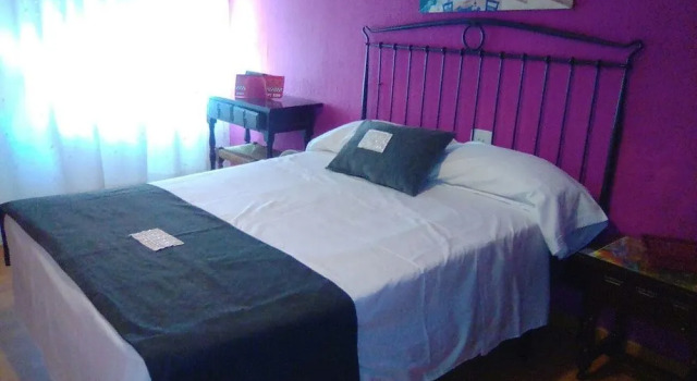 Hostal Salud, Забронировать Отель Отели Badajoz Province с парковкой, Парковка