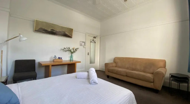 Newcastle Hotel, Book Hotel Newcastle West New South Wales, near Newcastle Entertainment Centre