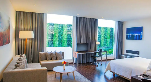 Двухместный полулюкс Fiesta Inn Plaza Central Aeropuerto