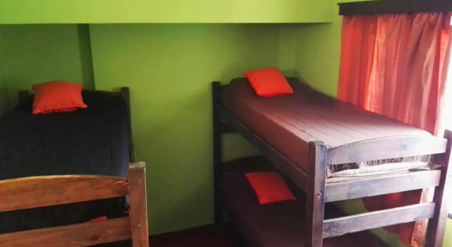 Кровать в общем номере Planet Punta del Este Hostel