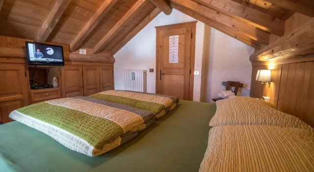 Standard Doppel Zimmer mit Bergblick Baita Luleta