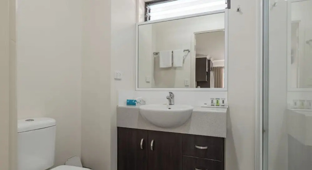Двухместный номер Standard с балконом и с видом на сад Dalby Fairway Motor Inn