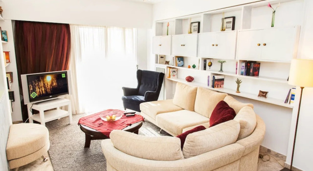 Апартаменты с 2 комнатами с балконом Calm Oasis Apartment in Marousi