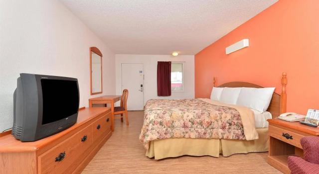 Crossroads Inn, Prenota Hotel Lebanon 