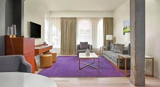 Двухместный люкс Deluxe c 1 комнатой с видом на город The Untitled Nashville Hotel, Tapestry Collection by Hilton