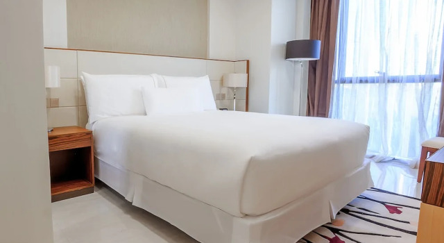 Двухместная студия Superior с видом на бассейн Element by Marriott Dar es Salaam