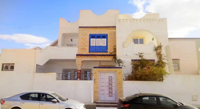 Dar Ezzahra, Rezervovat Hotel Hotely v Tozeur s parkováním, Parkování