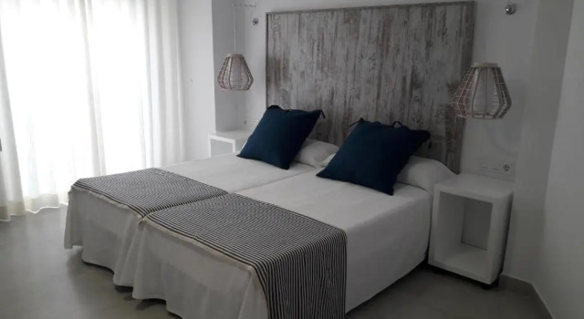 Двухместный номер Superior Hostal Cervantes Playa