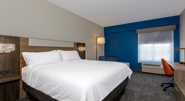 Holiday Inn Express Tampa N I-75 - University Area by IHG
