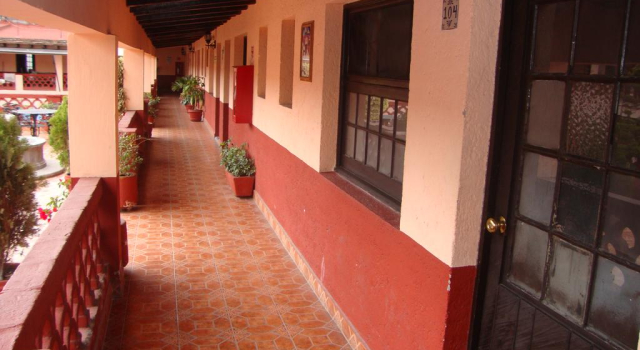 Hotel Virreyes, Rezervați Hotel Puebla Centro 