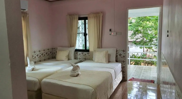 Blue Bay Bungalow
