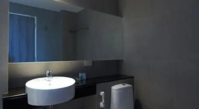 Люкс c 1 комнатой с балконом The Present Sathorn