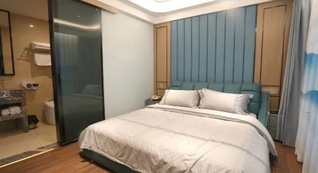 Двухместный семейный люкс Luxury Shibazi Hotel