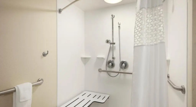 Номер Standard Hampton Inn - York