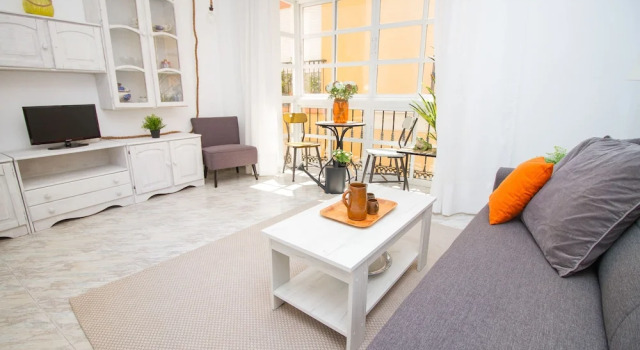Spacious and Bright Apartment by La Recepción, Забронировать Апартаменты/квартира Апартаменты Малаги, рядом с Salamanca Market, Апартаменты/квартира