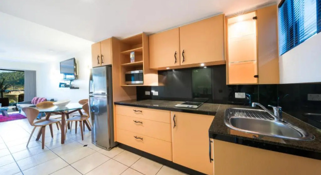 Люкс c 1 комнатой с балконом и с видом на гавань at Waterfront Whitsunday Retreat