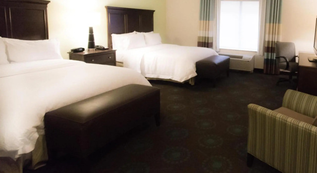Четырёхместный номер Standard Hampton Inn & Suites Middlebury