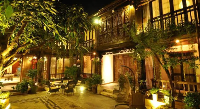 Naxuan Club Lijiang, Забронировать Отель Лицзян Юньнань, рядом с Улица Сквер-стрит Древнего города Даянь