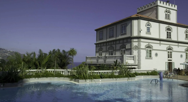 Pestana Village Garden Hotel