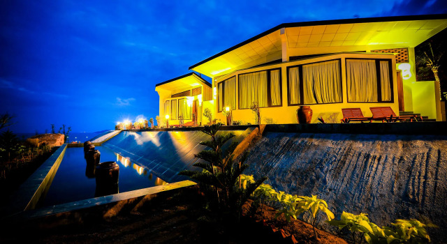 Aurora Villas & Resort, Забронировать Курортный отель Куинён Binh Dinh