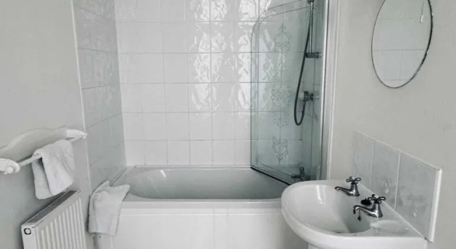 Номер Economy Royal Marine Hotel