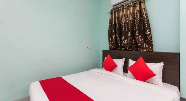 Sidheshwar Inn by OYO Rooms, Забронировать Отель Отели штата Махараштры с завтраком, Завтраки